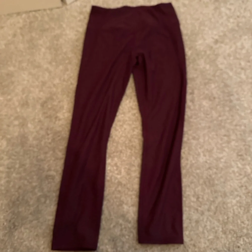 Varley Burgundy Leggings - Picture 1 of 2